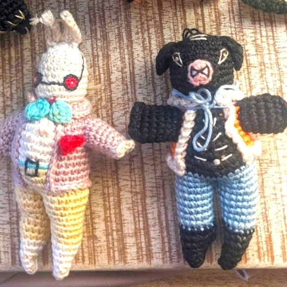 Crocheted Vintage Animals Circa 1970's Handmade Cats, Pig, Rabbit & Bear 6pc Set - Picture 15 of 16